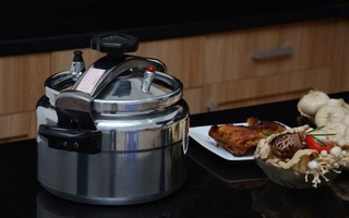 Gợi ý 8 loại nồi hầm thực phẩm giúp bạn nấu đủ món trong những ngày nắng nóng mà vẫn nhàn nhã 