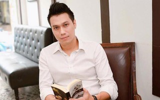 Bị Quế Vân đăng ảnh hẹn hò tình tứ, Việt Anh và vợ vẫn làm lơ xem World Cup