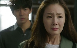 Lấy chồng nghèo, con lại đau ốm, nàng dâu tuyệt vọng khi bị lừa ký tên vào giấy vay tiền rồi bị đuổi khỏi nhà