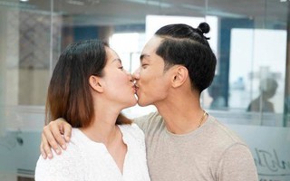 Khánh Thi hôn đắm đuối Phan Hiển sau khi khẳng định hôn nhân không trục trặc 