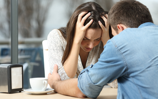 Được chồng và nhà chồng nuôi ăn học, tôi không ngờ đó là cái cớ để họ biến tôi thành người làm không công

