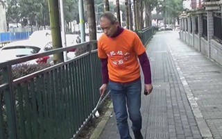 Triệu phú Trung Quốc nhặt rác hàng ngày suốt 3 năm