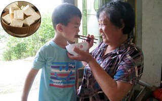 Cậu bé mới 9 tuổi đã bị sỏi thận, nguyên nhân do bà thường xuyên cho cháu ăn món rất phổ biến này 