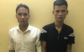 Hết tiền "chơi đá", 2 đối tượng cướp điện thoại của cô gái trong đêm 