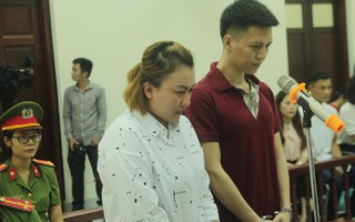 Xét xử vụ bố đẻ, mẹ kế bạo hành bé trai 10 tuổi rạn sọ não: Bố đẻ lĩnh hơn 6 năm tù, mẹ kế lĩnh án 5 năm tù