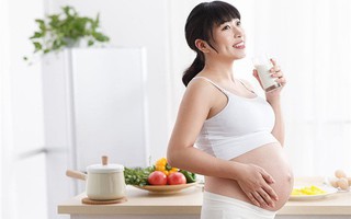Thực hư việc uống sữa bà bầu sẽ làm mẹ dễ tăng cân, béo phì