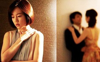 Giữa bữa tiệc kỉ niệm ngày cưới, vợ chưa kịp vui thì nhận được cuộc điện thoại và lập tức đòi ly hôn