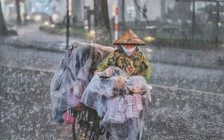 Đẹp nao lòng Hà Nội những ngày có mưa thu