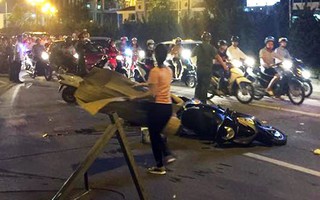 Lời kể của người đàn ông thoát chết trong vụ thanh sắt từ công trình rơi xuống đường Lê Văn Lương