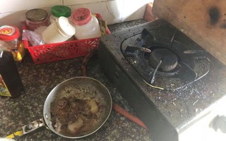 Ngày nghỉ lễ về quê chồng biến thành ngày hành xác vì mẹ chồng quá bẩn: Bát mấy ngày không rửa, bếp ngập cặn mỡ "ngàn năm"