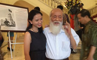 Ngày giỗ đầu cố PGS. Văn Như Cương, nghẹn ngào đọc bức thư cháu gái Tô Sa gửi ông từ nước Úc xa xôi