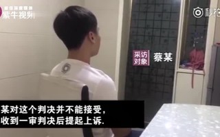 Ly dị 16 năm không liên lạc, người vợ đến đám tang chồng cũ đòi chia tài sản rồi nhận về cái kết cay đắng khiến ai cũng hả hê