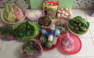 Muôn kiểu gửi quà của mẹ chồng: Người cẩn thận làm cả trai sông đóng đá, người thì "lầy lội" gửi kèm tâm thư