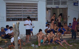 100 học viên đập phá, bỏ trốn khỏi trung tâm cai nghiện ở miền Tây