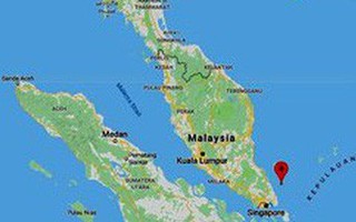 Chìm tàu cá Cà Mau, 11 ngư dân trôi đến gần Singapore, 2 người mất tích