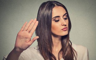 Phụ nữ đôi khi phải lạnh lùng, thô lỗ: Lời khuyên của cô gái sau cuộc nói chuyện với người đàn ông lạ khiến chị em gật đầu khen ngợi