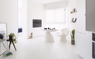 Căn hộ nhỏ hẹp 42m² nhìn rộng thênh thang nhờ sử dụng gam màu trắng tinh khôi