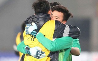 Thủ môn Bùi Tiến Dũng vừa có chia sẻ đầu tiên sau chiến thắng của U23 Việt Nam