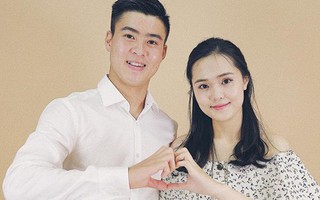 Duy Mạnh đưa bạn gái về ra mắt, mẹ chàng hậu vệ bất ngờ tiết lộ về "con người thật" của nàng dâu tương lai