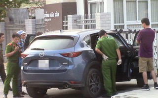 Dừng xe đi vệ sinh, đôi vợ chồng đi ô tô Chevrolet Cruze mất trộm gần 1 tỷ đồng