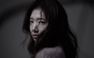 Park Shin Hye khiến fan "hoảng hồn" với poster phim kinh dị đầy ma mị