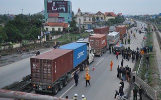 Tai nạn thảm khốc khiến 8 người chết ở Hải Dương: Thiết kế của cầu vượt đi bộ không sai!
