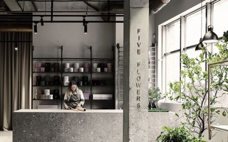 Ngôi nhà với vật liệu chính là bê tông nhưng vẫn không hề kém lãng mạn nhờ sự tinh tế trong trang trí