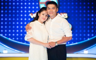 Vừa công bố chuyện có con, Lê Phương - Trung Kiên đã "dính như sam" khiến ai cũng ghen tỵ 