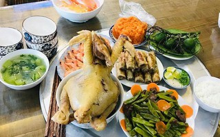 Tất bật làm mâm cỗ cúng ông Táo từ 6h sáng, vợ trẻ chẳng được chồng động viên mà lại còn bị chê đủ điều