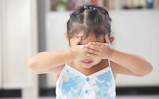 Khi con bị bắt nạt, cha mẹ vạn lần không được nói 3 từ này, bằng không càng khiến trẻ sau này bị yếu đuối