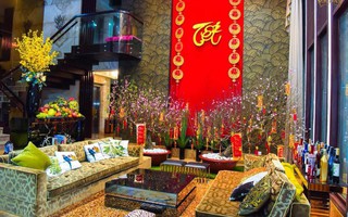 Ngắm những ngôi nhà tiền tỷ của sao Việt lung linh khoe đào quất đón Tết Nguyên Đán