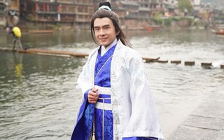 Đan Trường chơi lớn, sang Trung Quốc quay MV cổ trang tặng fan