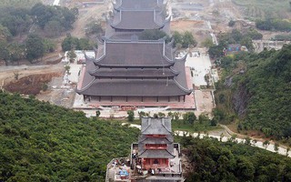 Cận cảnh ngôi chùa lớn nhất Việt Nam - Nơi sẽ đặt báu vật thiên thạch mặt trăng 600.000 USD được đấu giá từ Mỹ