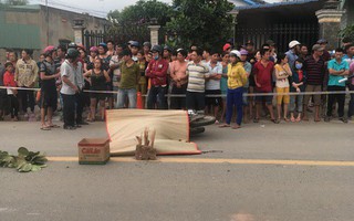 Hàng trăm người dân đổ ra đường xem tai nạn liên hoàn 3 người thương vong