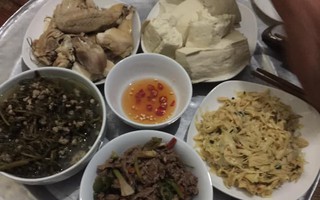 Được ngày chồng vào bếp làm mâm cơm "khá ổn" nhưng vợ trẻ lại than thở lên xuống, hội chị em phì cười khi biết lý do