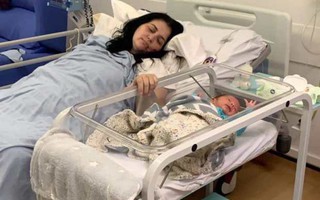 Sau sinh vết mổ chuyển màu đen và bốc mùi khó chịu, mẹ trẻ kinh hoàng phát hiện mình nhiễm vi khuẩn ăn thịt người