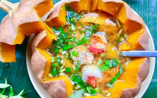 Canh bí đỏ nấu kiểu này thì đến đầu bếp nhà hàng cũng phải khen ngon!
