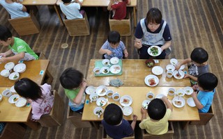 Vũ khí bí mật ngăn ngừa nạn béo phì ở trẻ em Nhật Bản