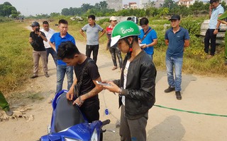 Rùng mình lời khai của 2 nghi phạm: Dự định sau khi giết chết nam sinh 18 tuổi sẽ vứt xác xuống ao sen