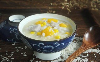 Dùng nồi cơm điện nấu món chè khoai này đảm bảo ai ăn cũng thích ngay