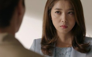 Mướt mồ hôi làm mâm cơm đãi khách mà mẹ chồng hầm hè kêu tốn kém, chồng tôi vội ra bênh khiến bà tái mặt