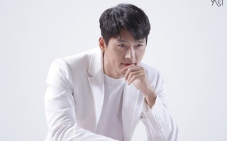 Trong khi Song Joong Ki ngày càng bị chê tuột dốc nhan sắc thì tình cũ một thời của Song Hye Kyo lại gây sốt với vẻ đẹp "ông chú soái ca"