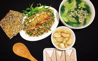 Chỉ hơn 80k, tôi nấu bữa cơm hến cả nhà ăn khen ngon tíu tít