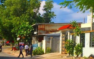 Du khách Nga chết trong phòng trọ ở Phan Thiết có vết đâm ở cổ