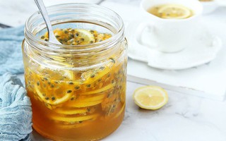 Chanh ngâm mật ong mà làm thế này thì vừa phòng cảm sốt vừa giúp da trắng hồng nếu uống mỗi ngày