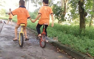 Theo khóa học xiếc tại Tâm Việt, trẻ suýt chấn thương sọ não, sốt nằm co ro không ai chăm