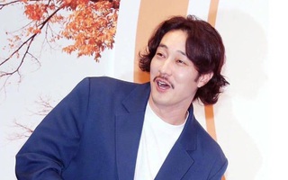 Bàng hoàng không thể nhận ra đây lại là So Ji Sub, mới công khai người yêu kém 17 tuổi sao lại già và tăng cân thế này?