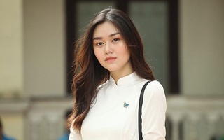 Từ hồi là nữ sinh trường PTTH Phan Đình Phùng, Tường San đã vô cùng nổi tiếng với nhan sắc xinh đẹp, nổi bật 