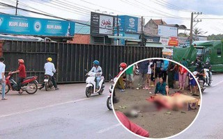 Bình Phước: Kinh hoàng thùng container văng xuống đường làm 2 vợ chồng thương vong, người thân khóc nghẹn tại hiện trường