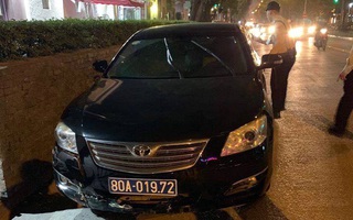 Tạm đình chỉ tài xế lái xe của Liên đoàn bóng đá Việt Nam say rượu gây tai nạn rồi bỏ chạy